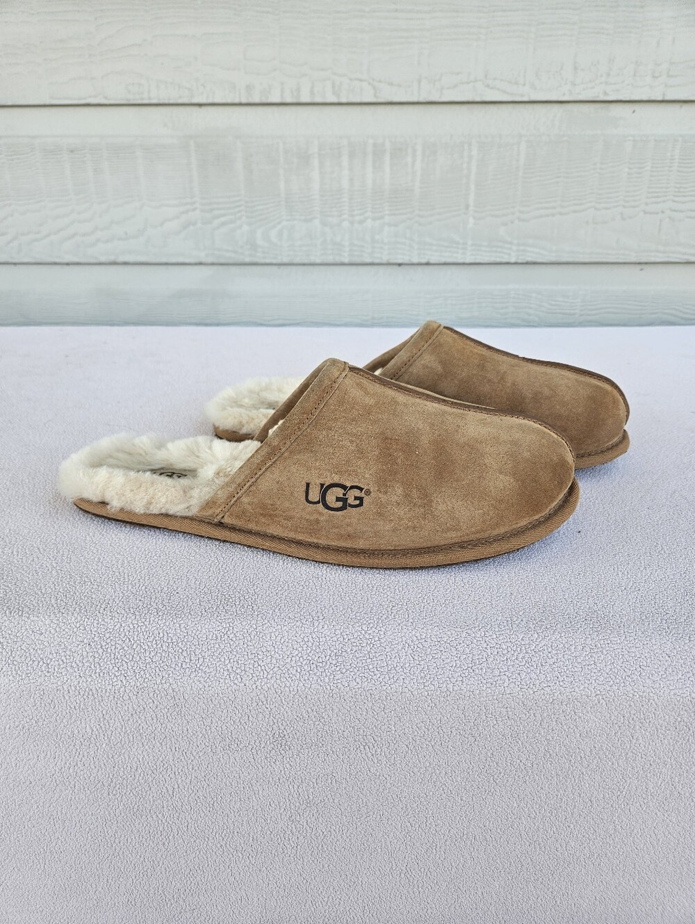 UGG Scuff Men House Slippers SZ 11 Chestnut Brown Suede Shearling Lined Slip-On